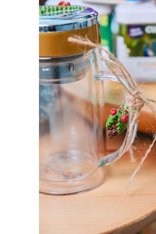 Cube Tea YILBAŞI TEMALI KAPAK ÇAM Çift Camlı Çift Cidarlı Cam Kupa 350 ml Ev Ofis Isı Yalıtımlı Kulplu Bardak